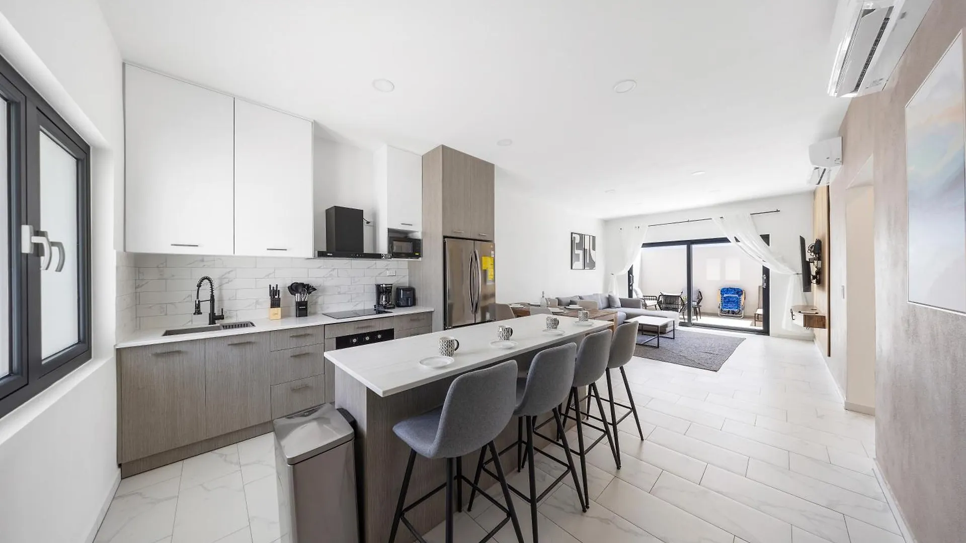 Charming 2 Bedroom Oasis In Oranjestad By Bocobay