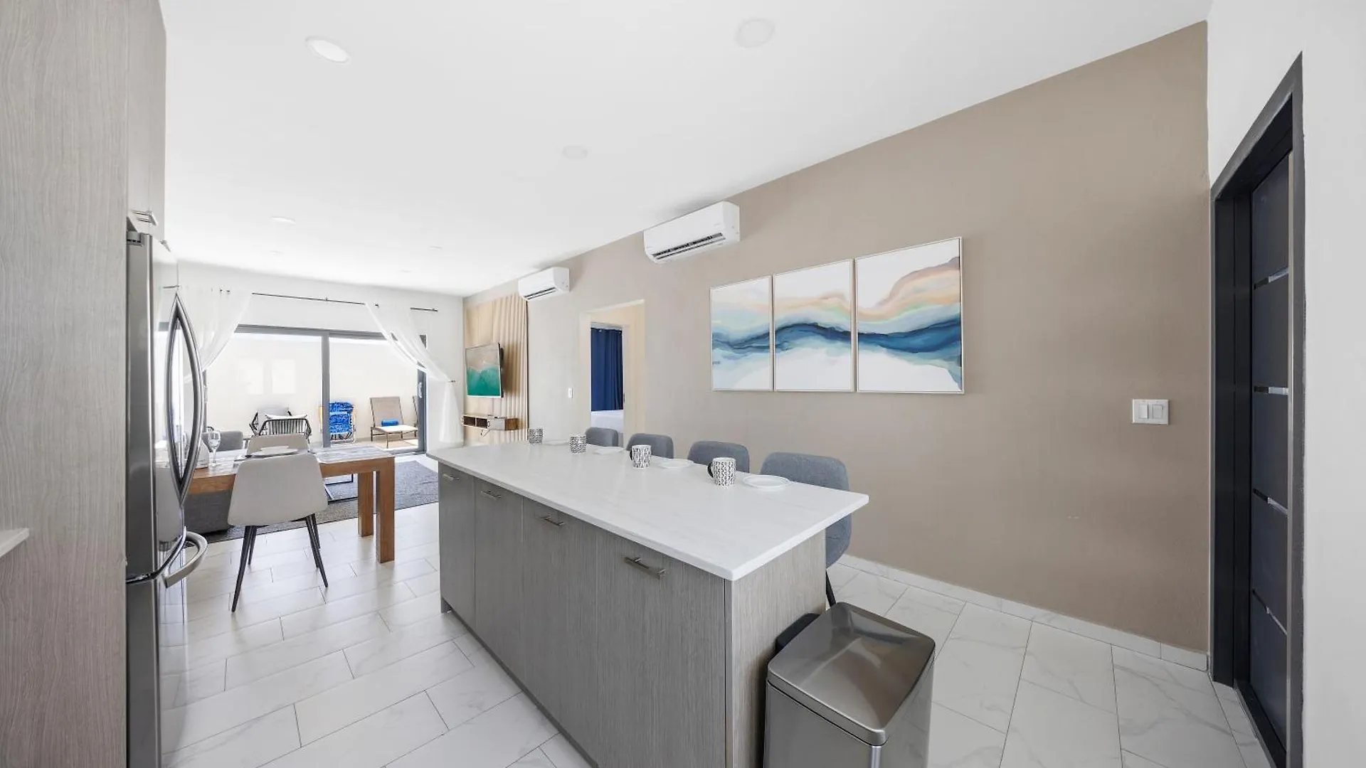 Charming 2 Bedroom Oasis In Oranjestad By Bocobay 0*,